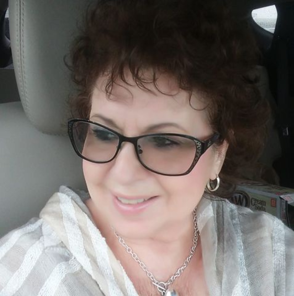 Meet your Posher, Joann